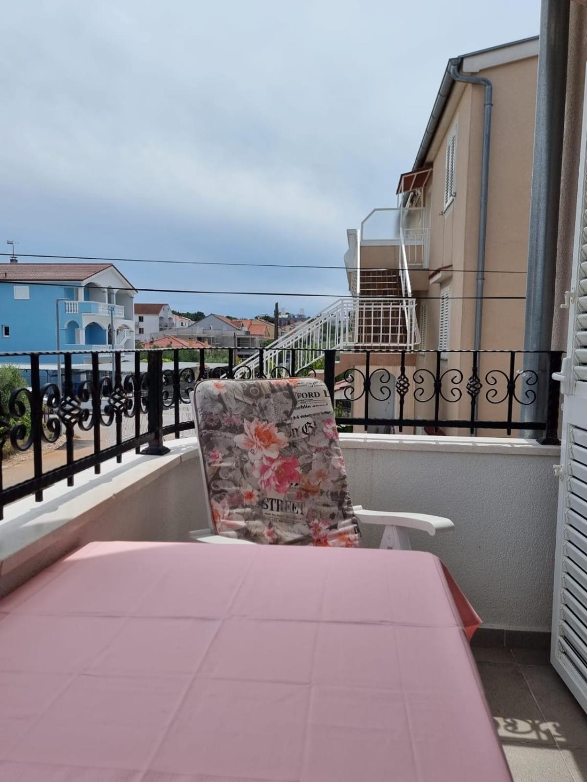 Vila Bonbon 2 Biograd Na Moru Exterior foto