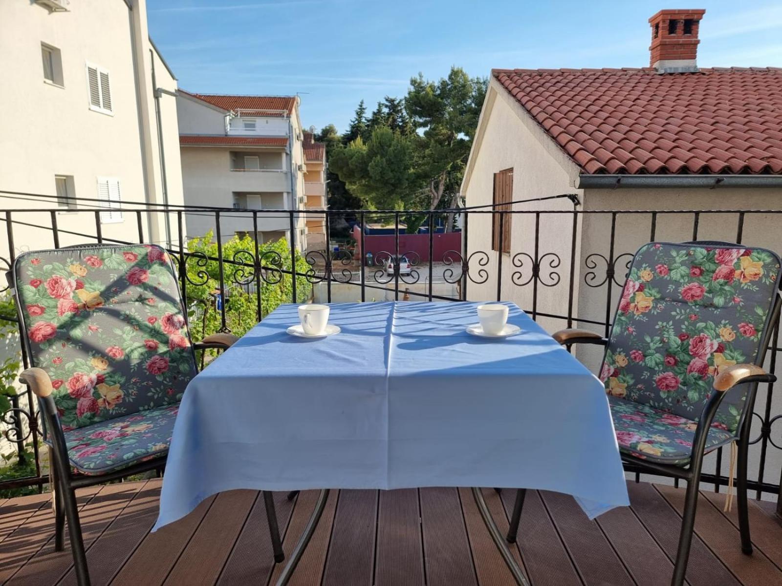 Vila Bonbon 2 Biograd Na Moru Exterior foto
